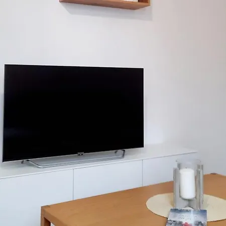Dis *