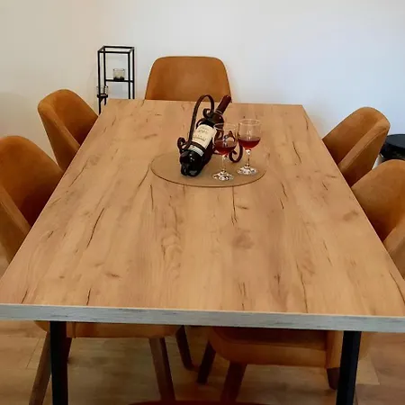 Dis Apartment