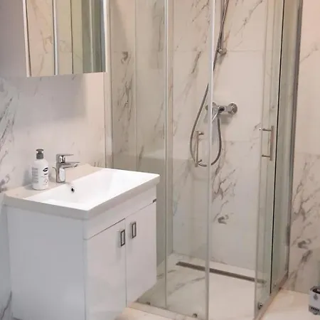 Dis Apartment